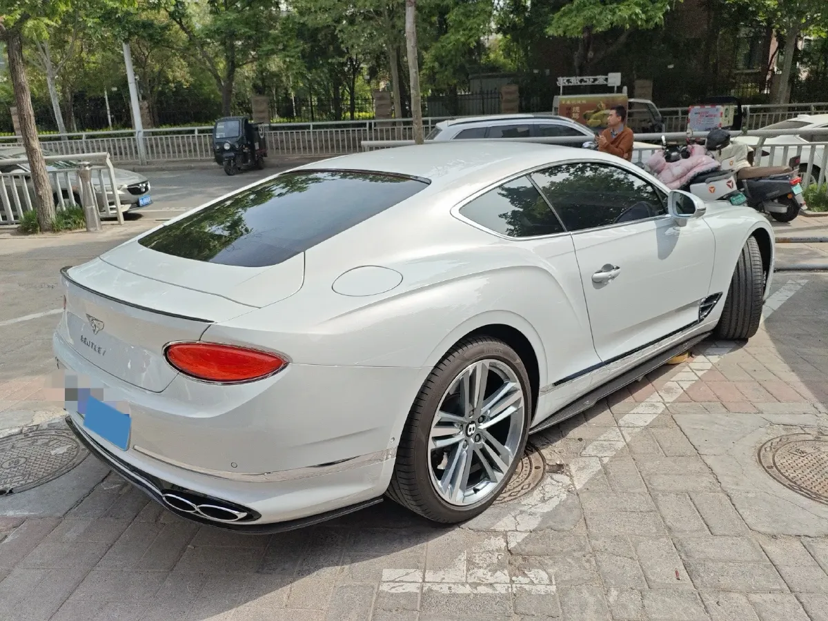 2024 Bentley Continental 4.0T 549HP V8 8DCT,autocango,china used car exporter,china ev exporter,chinese used car exporter,chinese used ev exporter