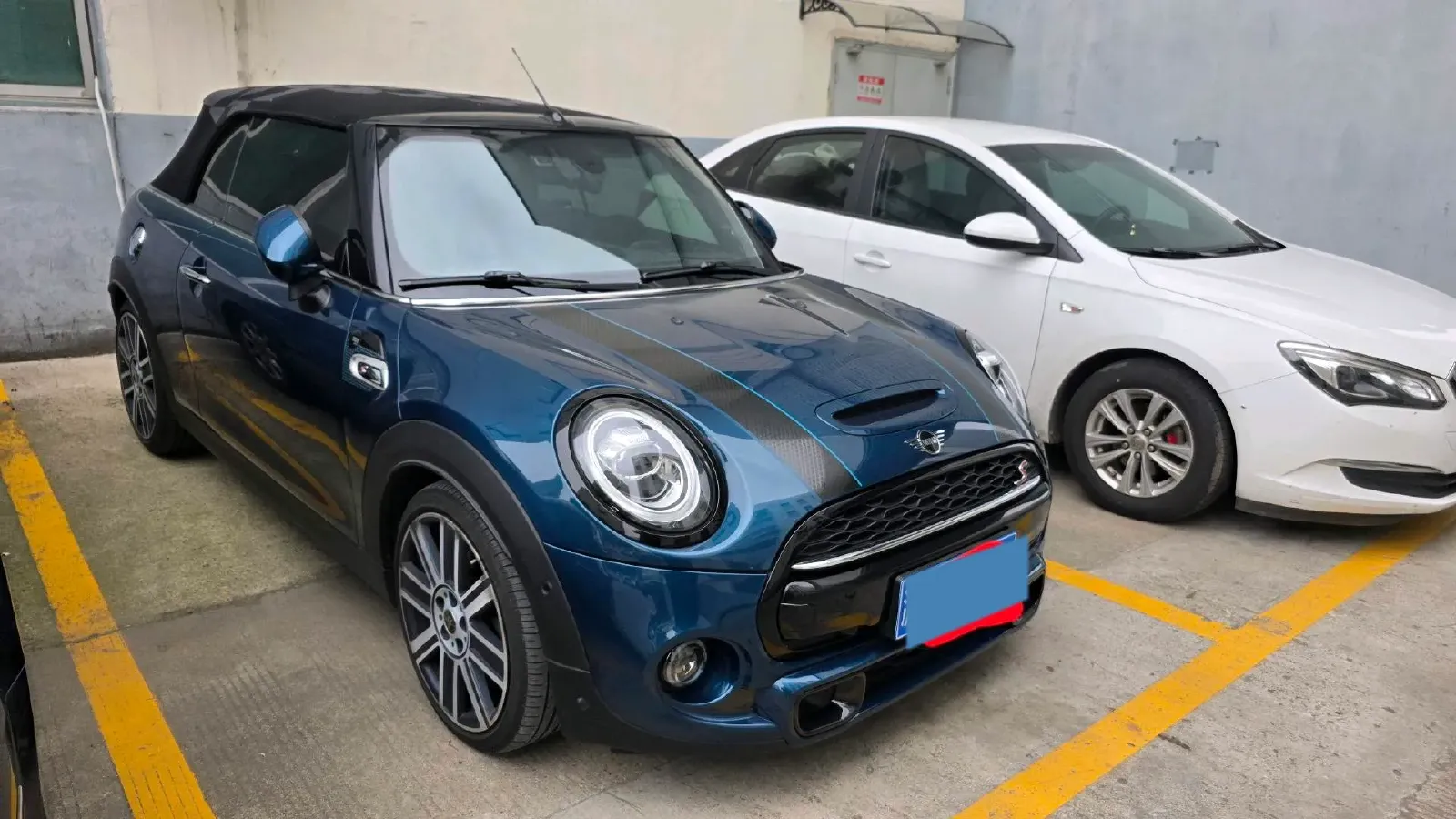 2021 MINI MINI 2.0T 192HP L4 7DCT,autocango,china used car exporter,china ev exporter,chinese used car exporter,chinese used ev exporter