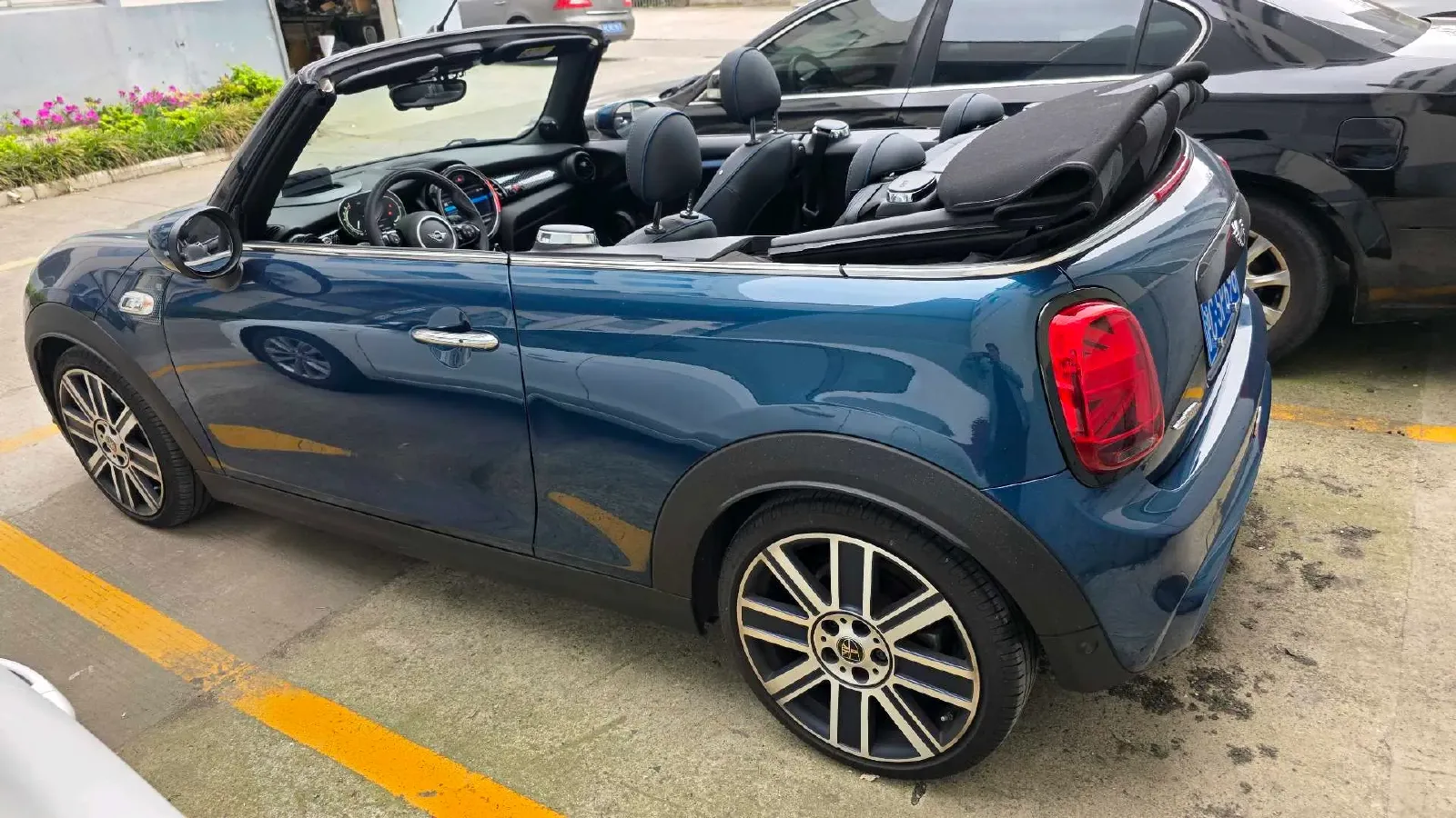 2021 MINI MINI 2.0T 192HP L4 7DCT,autocango,china used car exporter,china ev exporter,chinese used car exporter,chinese used ev exporter