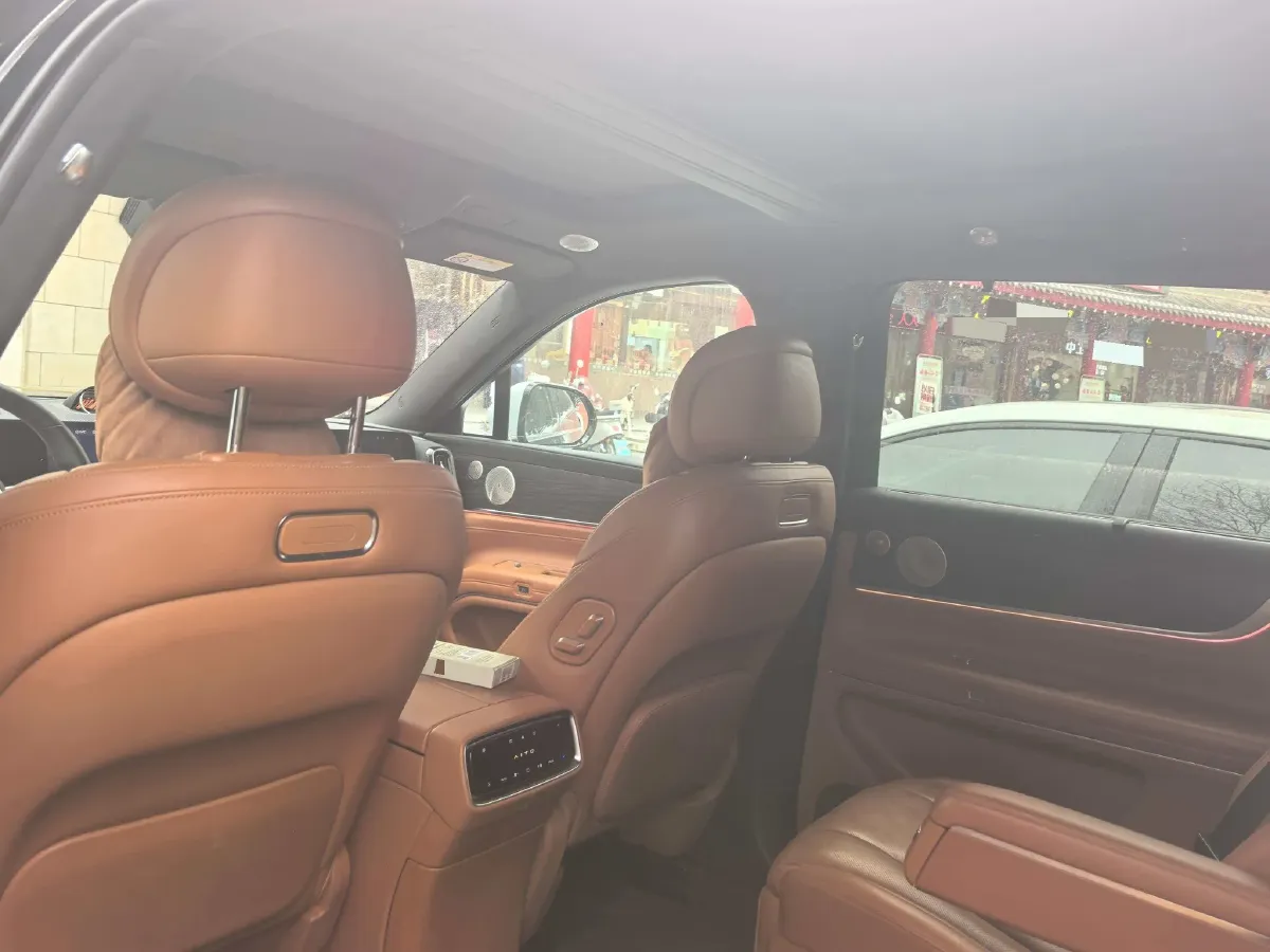 2024 AITO AITO M9 1.5T 152HP L4 REEV 42KWH,autocango,china used car exporter,china ev exporter,chinese used car exporter,chinese used ev exporter