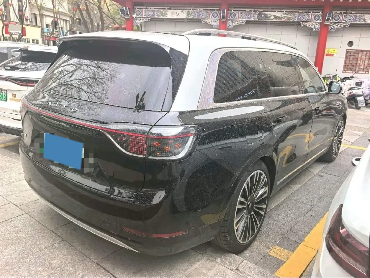 2024 AITO AITO M9 1.5T 152HP L4 REEV 42KWH,autocango,china used car exporter,china ev exporter,chinese used car exporter,chinese used ev exporter