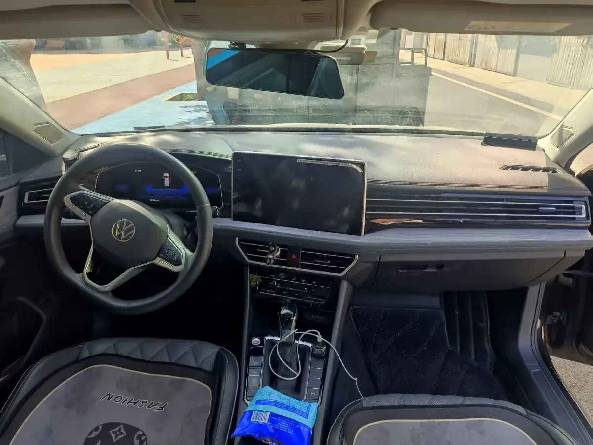 2023 Volkswagen Sagitar 1.2T 116HP L4 7DCT,autocango,china used car exporter,china ev exporter,chinese used car exporter,chinese used ev exporter