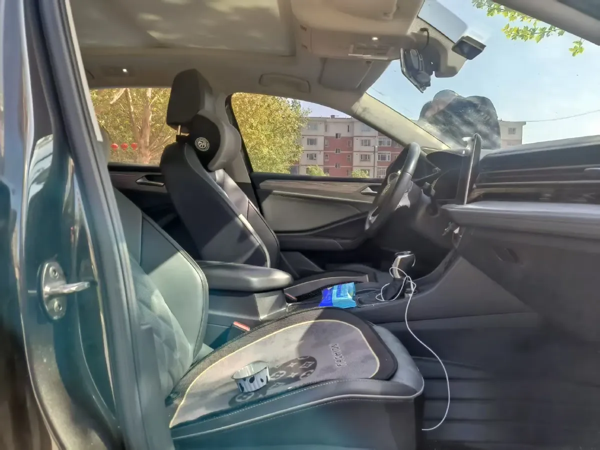 2023 Volkswagen Sagitar 1.2T 116HP L4 7DCT,autocango,china used car exporter,china ev exporter,chinese used car exporter,chinese used ev exporter