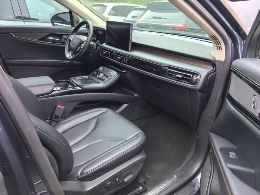 2021 Lincoln Nautilus 2.0T 245HP L4 8AT,autocango,china used car exporter,china ev exporter,chinese used car exporter,chinese used ev exporter