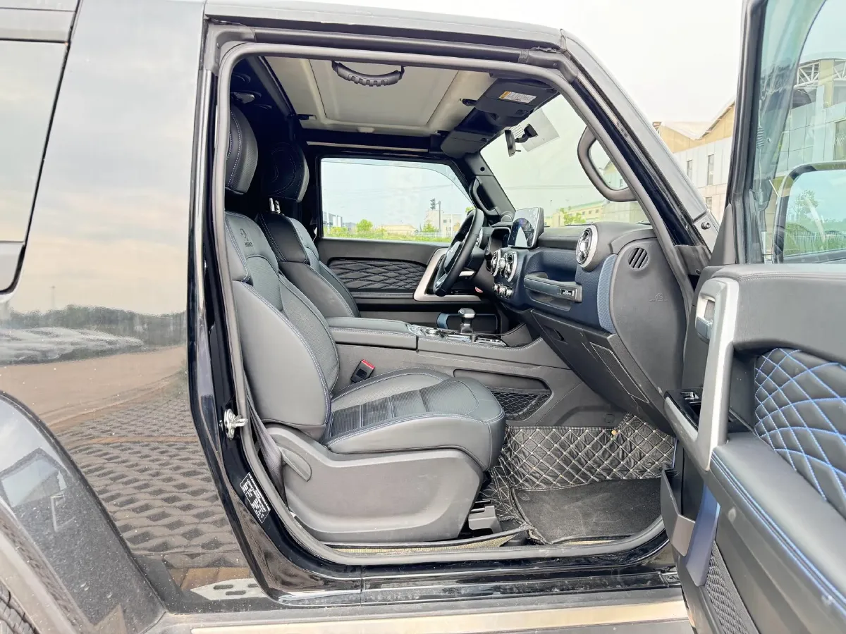 2024 Beijing BJ40 2.0T 224HP L4 8AT,autocango,china used car exporter,china ev exporter,chinese used car exporter,chinese used ev exporter