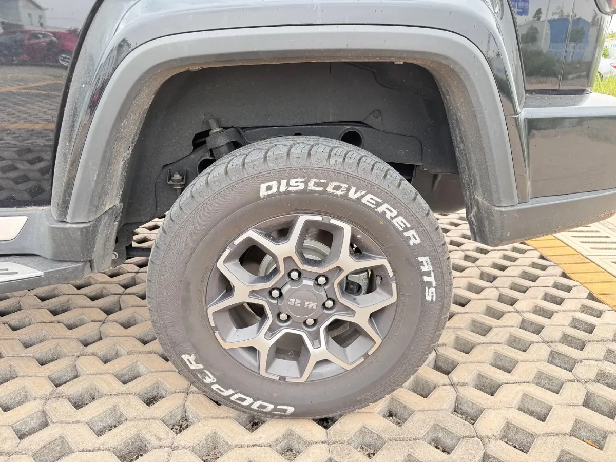 2024 Beijing BJ40 2.0T 224HP L4 8AT,autocango,china used car exporter,china ev exporter,chinese used car exporter,chinese used ev exporter