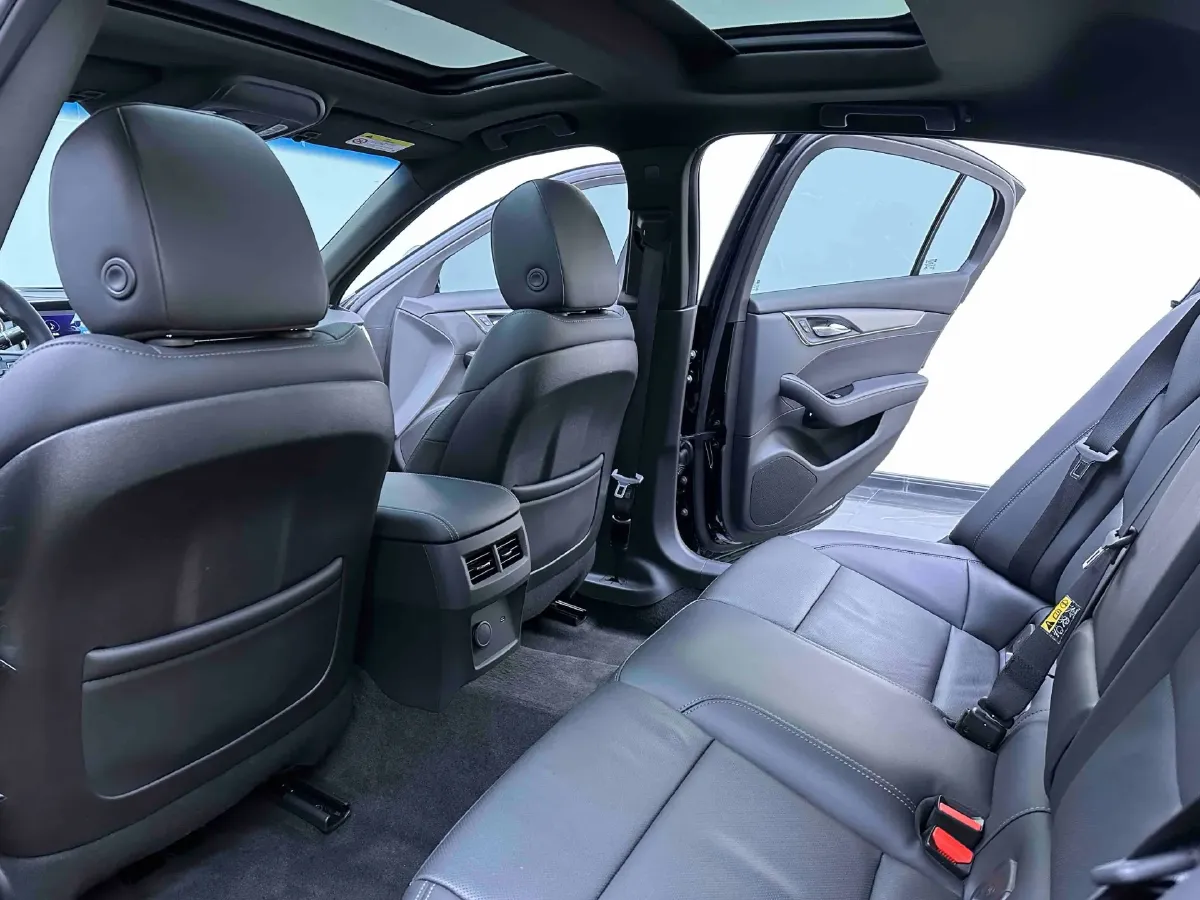 2022 Cadillac CT5 2.0T 237HP L4 10AT,autocango,china used car exporter,china ev exporter,chinese used car exporter,chinese used ev exporter