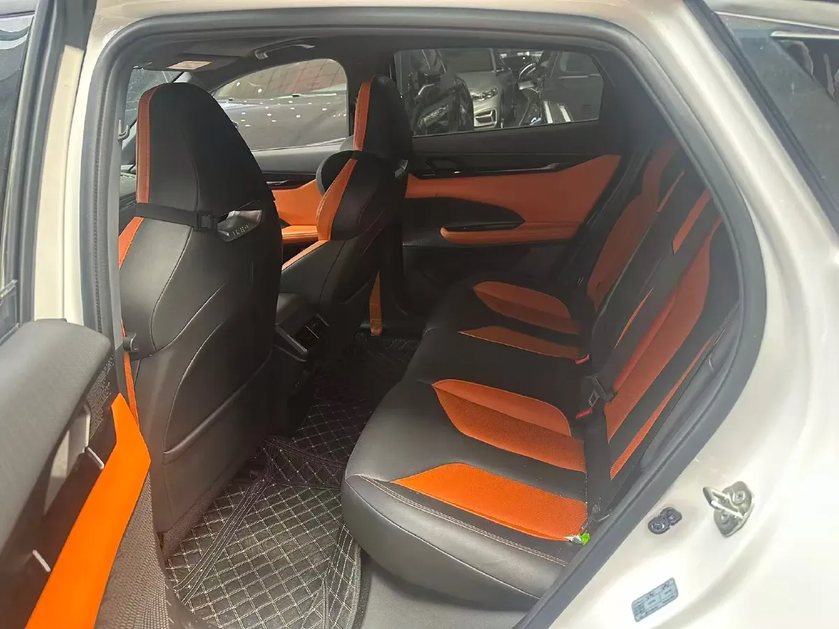 2023 ChangAn UNI-V 1.5T 188HP L4 7DCT,autocango,china used car exporter,china ev exporter,chinese used car exporter,chinese used ev exporter