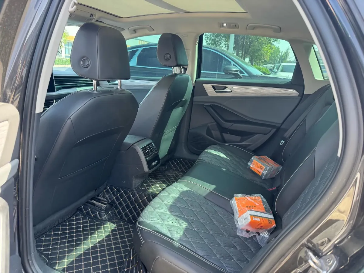 2023 Volkswagen Sagitar 1.5T 160HP L4 7DCT,autocango,china used car exporter,china ev exporter,chinese used car exporter,chinese used ev exporter