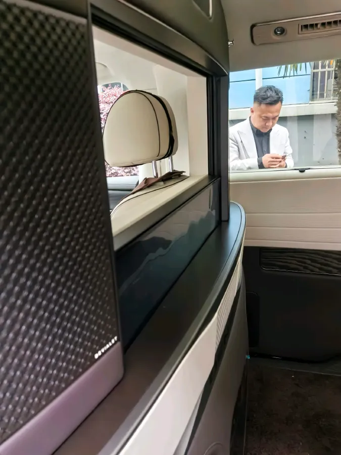 2024 Denza D9 1.5T 139HP L4 E-CVT PHEV 40KWH,autocango,china used car exporter,china ev exporter,chinese used car exporter,chinese used ev exporter