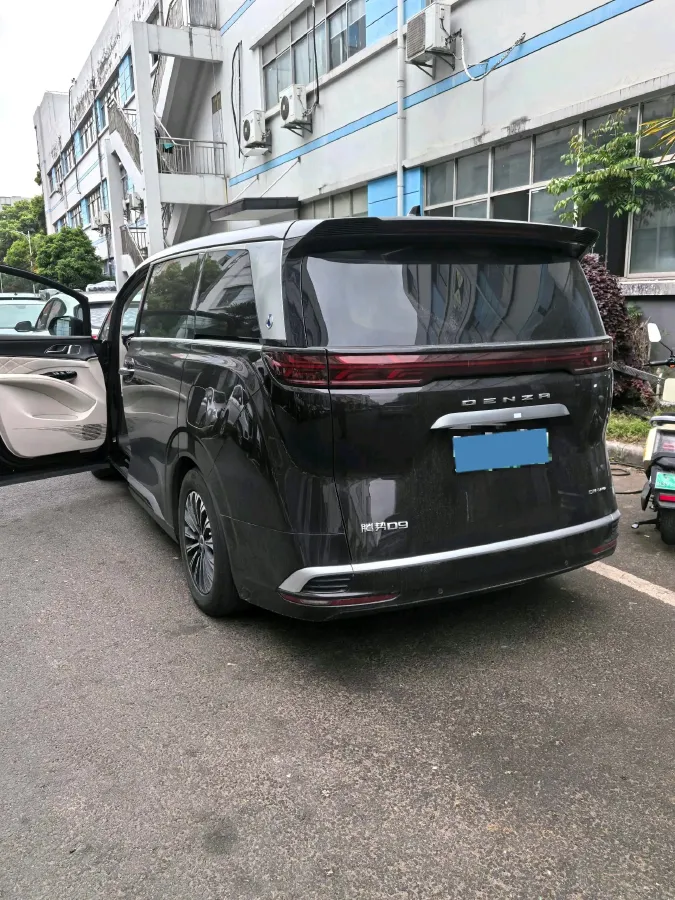 2024 Denza D9 1.5T 139HP L4 E-CVT PHEV 40KWH,autocango,china used car exporter,china ev exporter,chinese used car exporter,chinese used ev exporter
