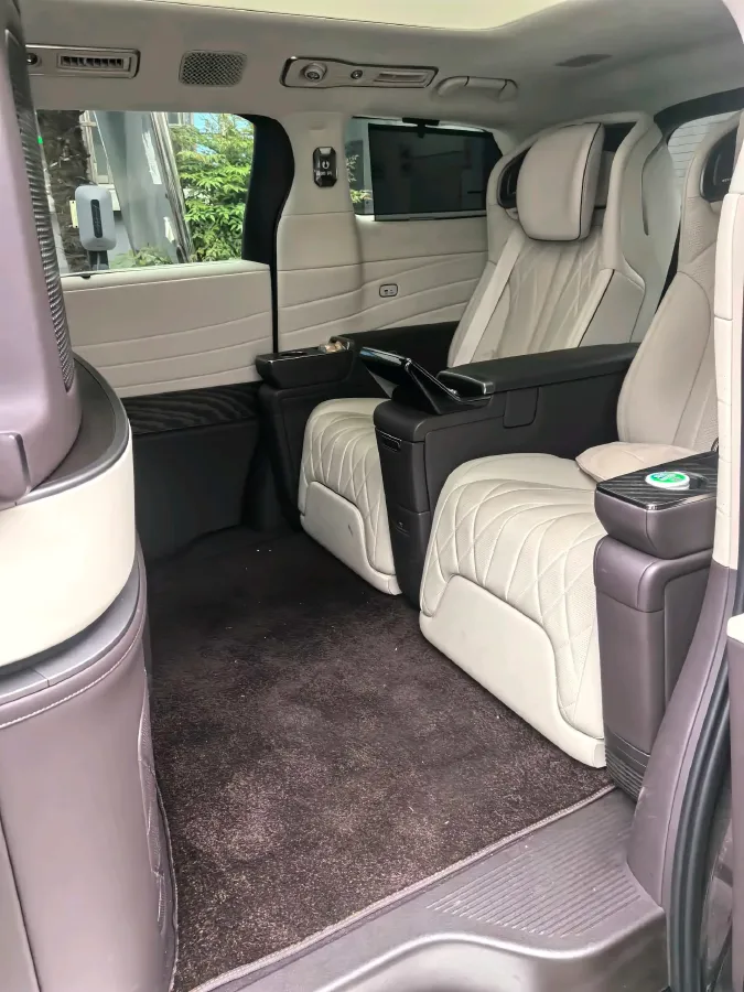 2024 Denza D9 1.5T 139HP L4 E-CVT PHEV 40KWH,autocango,china used car exporter,china ev exporter,chinese used car exporter,chinese used ev exporter