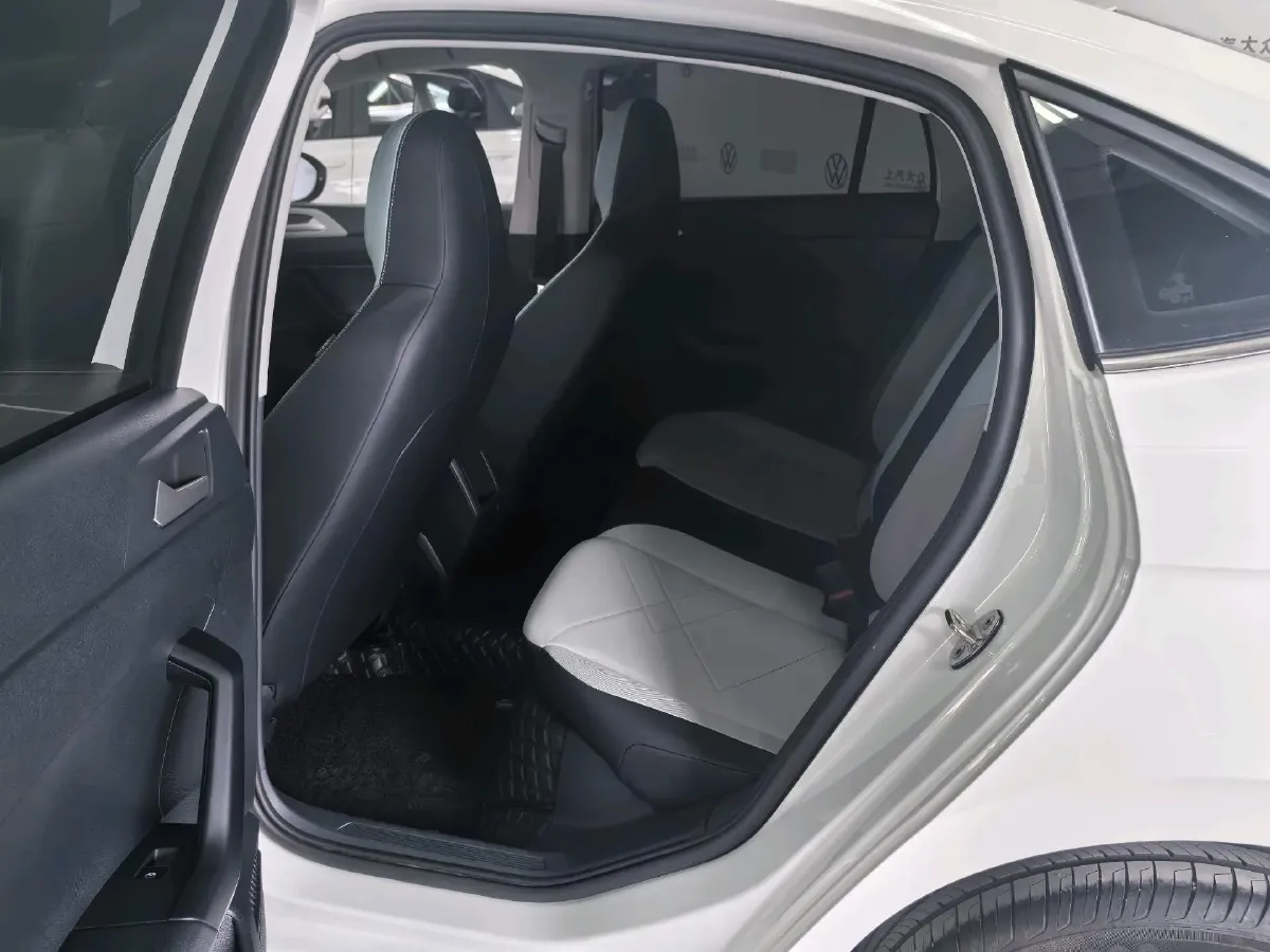 2025 Volkswagen Lavida 1.5L 110HP L4 6AT,autocango,china used car exporter,china ev exporter,chinese used car exporter,chinese used ev exporter