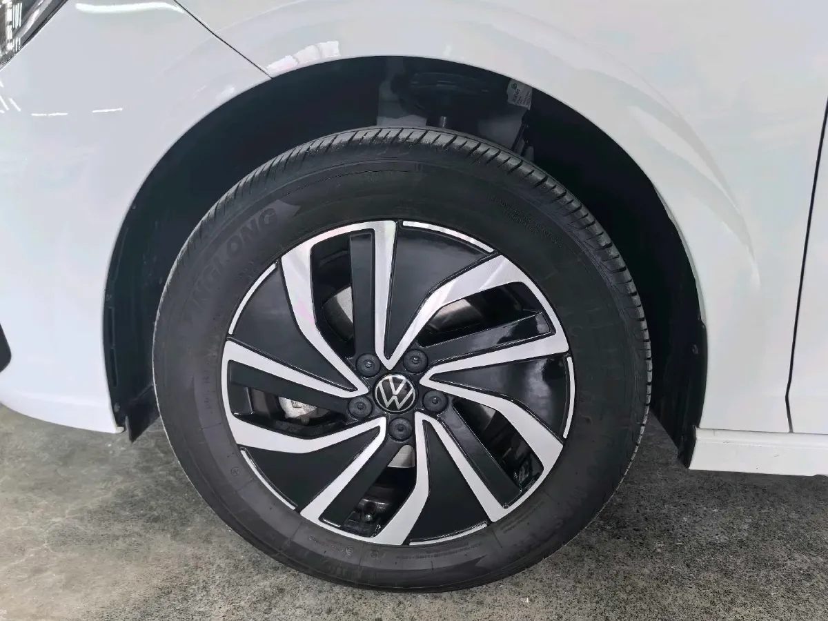 2025 Volkswagen Lavida 1.5L 110HP L4 6AT,autocango,china used car exporter,china ev exporter,chinese used car exporter,chinese used ev exporter