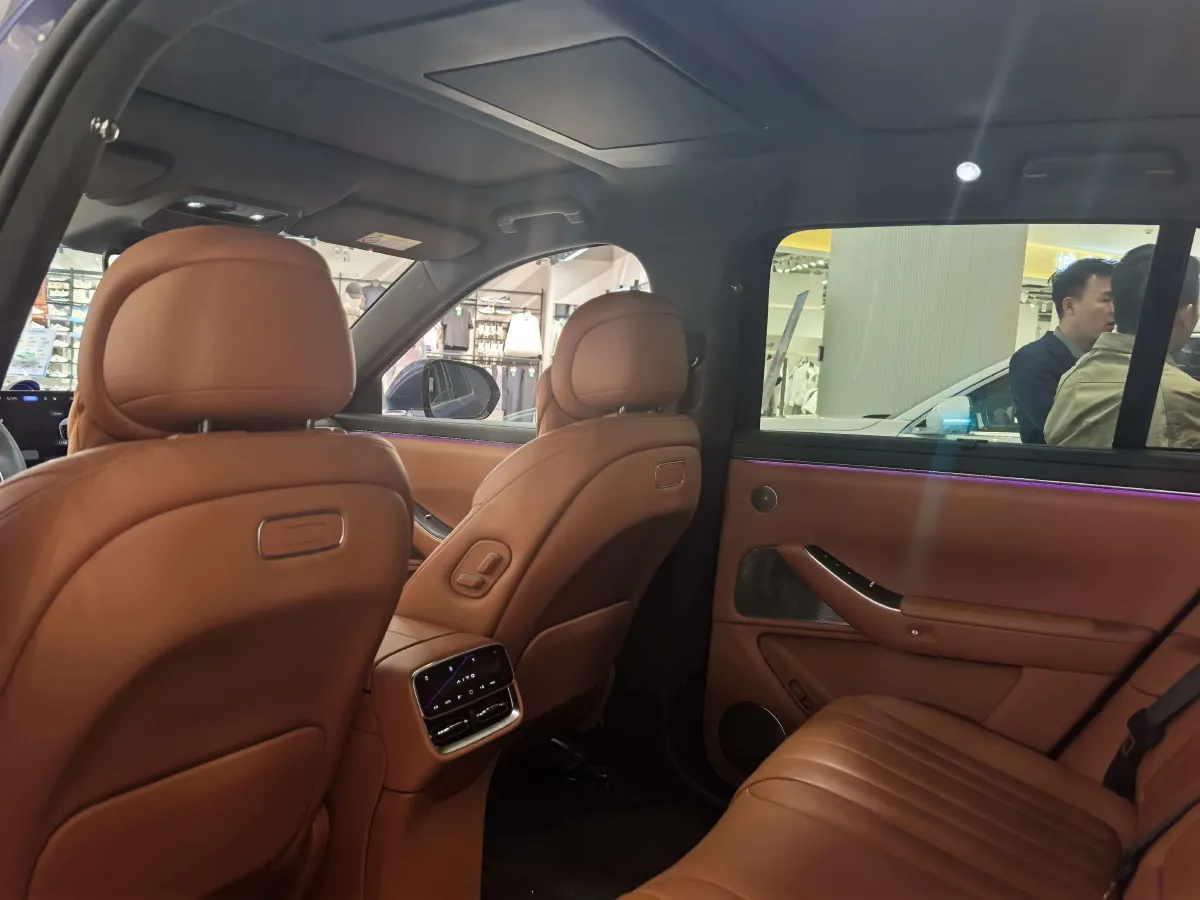 2026 AITO AITO M7 REEV 160HP REEV,autocango,china used car exporter,china ev exporter,chinese used car exporter,chinese used ev exporter