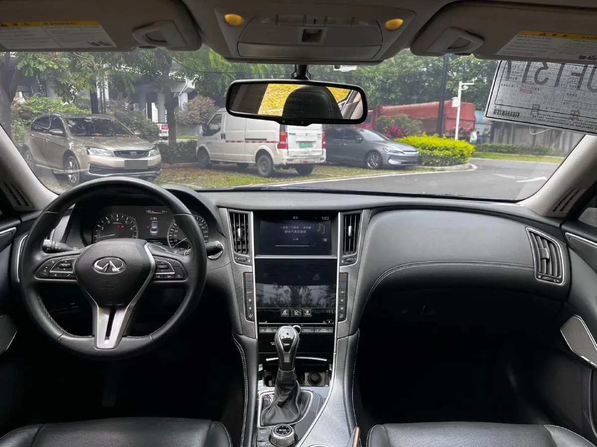 2018 Jeep Grand Commander 2.0T 265HP L4 9AT,autocango,china used car exporter,china ev exporter,chinese used car exporter,chinese used ev exporter