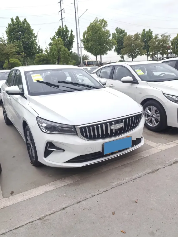 2025 Geely Emgrand 1.5L 127HP L4 CVT,autocango,china used car exporter,china ev exporter,chinese used car exporter,chinese used ev exporter