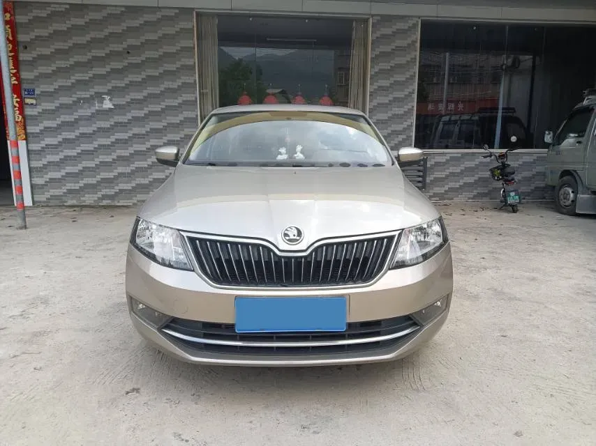2019 Skoda Rapid Spaceback 1.5L 110HP L4 6AT,autocango,china used car exporter,china ev exporter,chinese used car exporter,chinese used ev exporter