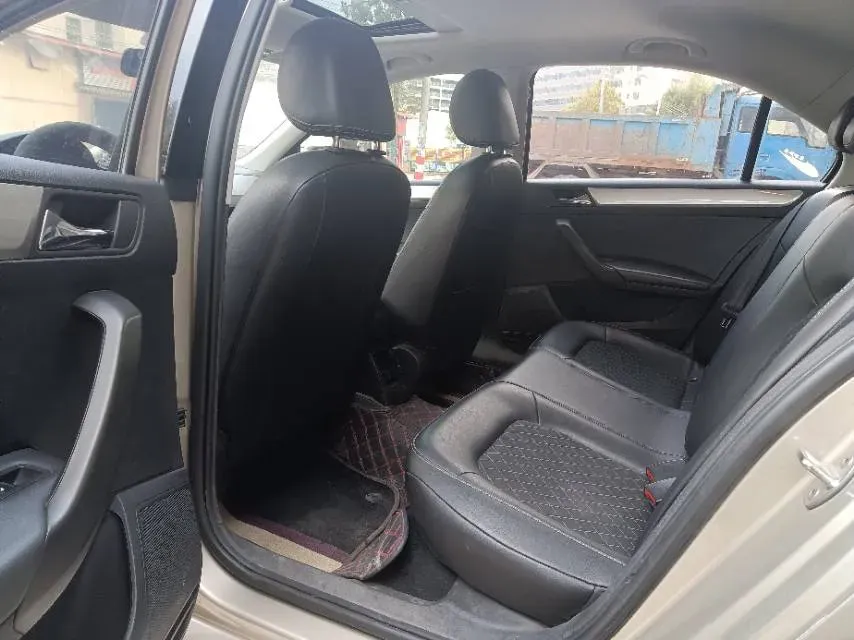 2019 Skoda Rapid Spaceback 1.5L 110HP L4 6AT,autocango,china used car exporter,china ev exporter,chinese used car exporter,chinese used ev exporter