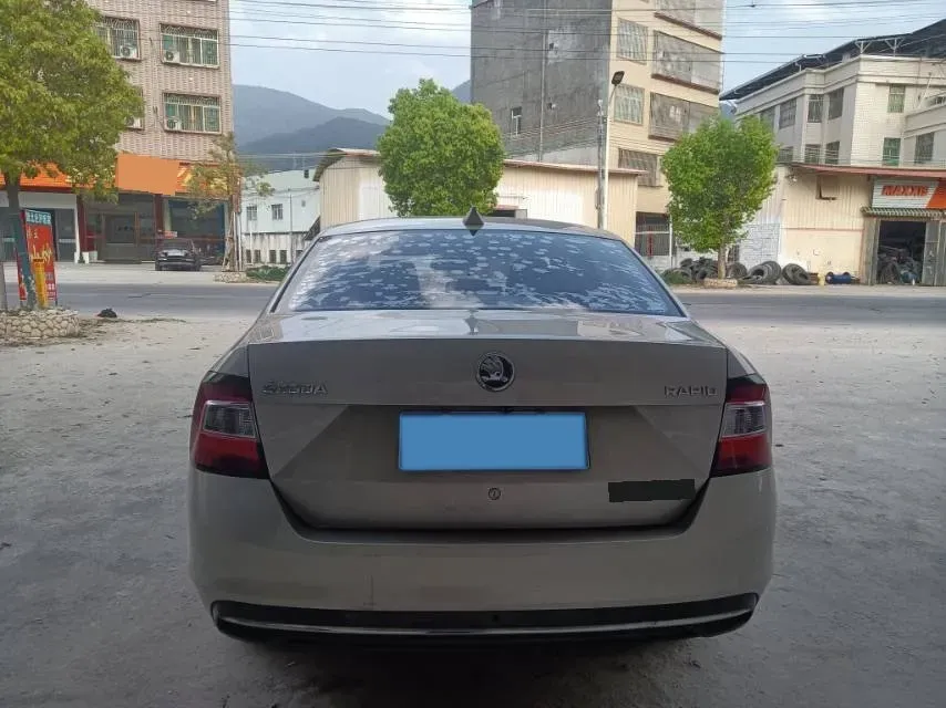 2019 Skoda Rapid Spaceback 1.5L 110HP L4 6AT,autocango,china used car exporter,china ev exporter,chinese used car exporter,chinese used ev exporter