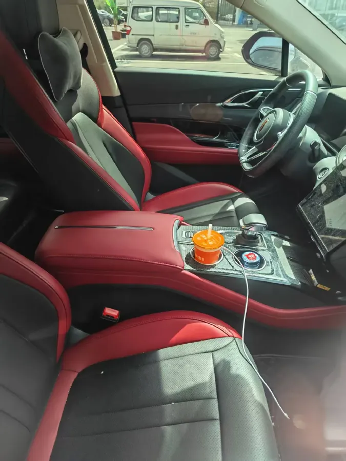 2024 HongQi HS3 1.5T 169HP L4 7DCT,autocango,china used car exporter,china ev exporter,chinese used car exporter,chinese used ev exporter