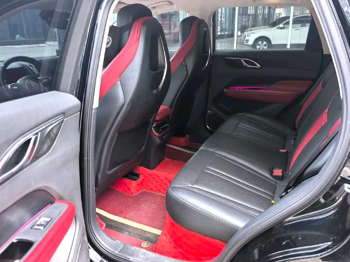 2024 HongQi HS3 1.5T 169HP L4 7DCT,autocango,china used car exporter,china ev exporter,chinese used car exporter,chinese used ev exporter