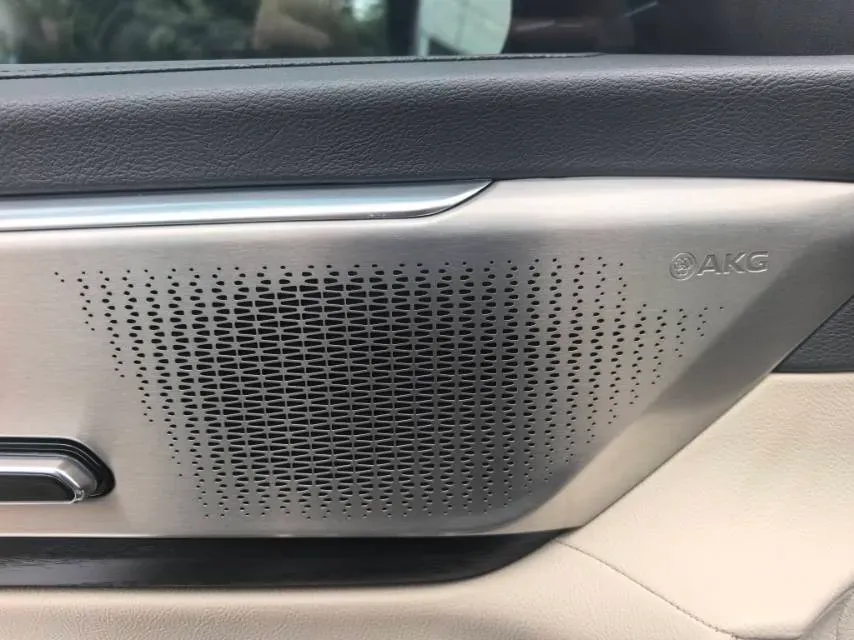 2023 Cadillac CT6 2.0T 237HP L4 10AT,autocango,china used car exporter,china ev exporter,chinese used car exporter,chinese used ev exporter