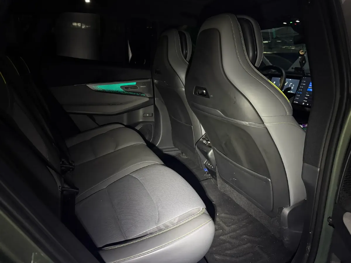 2023 LYNK&CO 08 EM-P 1.5T 163HP L4 3DHT PHEV 39.8KWH,autocango,china used car exporter,china ev exporter,chinese used car exporter,chinese used ev exporter