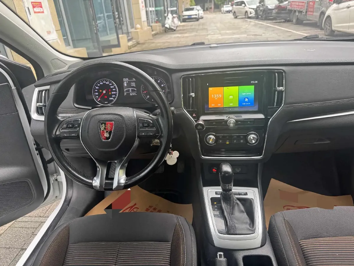 2018 Roewe i6 1.0T 125HP L3 7DCT,autocango,china used car exporter,china ev exporter,chinese used car exporter,chinese used ev exporter