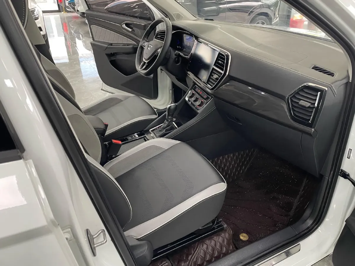 2022 Jetta VS7 1.4T 150HP L4 6AT,autocango,china used car exporter,china ev exporter,chinese used car exporter,chinese used ev exporter