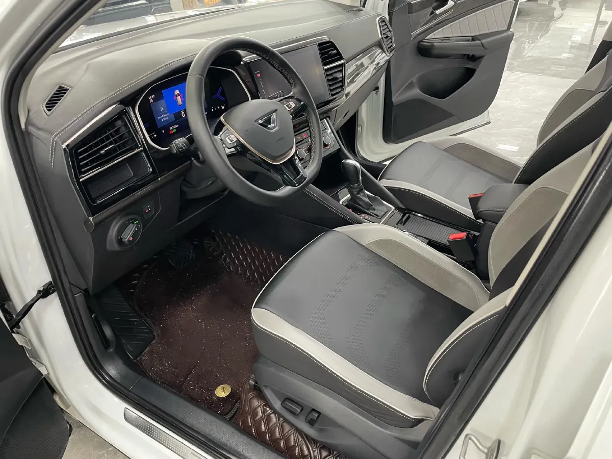 2022 Jetta VS7 1.4T 150HP L4 6AT,autocango,china used car exporter,china ev exporter,chinese used car exporter,chinese used ev exporter