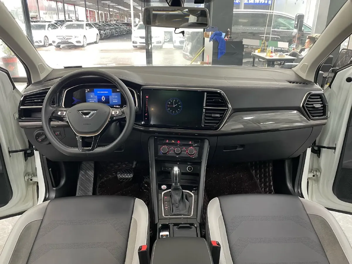 2022 Jetta VS7 1.4T 150HP L4 6AT,autocango,china used car exporter,china ev exporter,chinese used car exporter,chinese used ev exporter