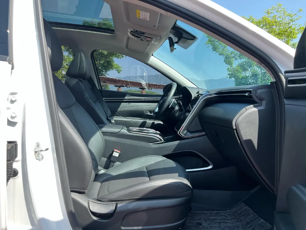 2023 Hyundai Tucson 1.5T 200HP L4 8AT,autocango,china used car exporter,china ev exporter,chinese used car exporter,chinese used ev exporter