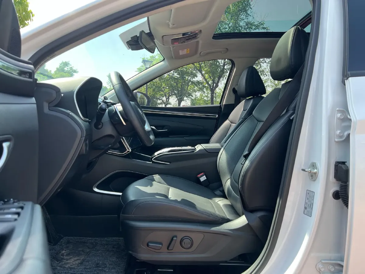 2023 Hyundai Tucson 1.5T 200HP L4 8AT,autocango,china used car exporter,china ev exporter,chinese used car exporter,chinese used ev exporter