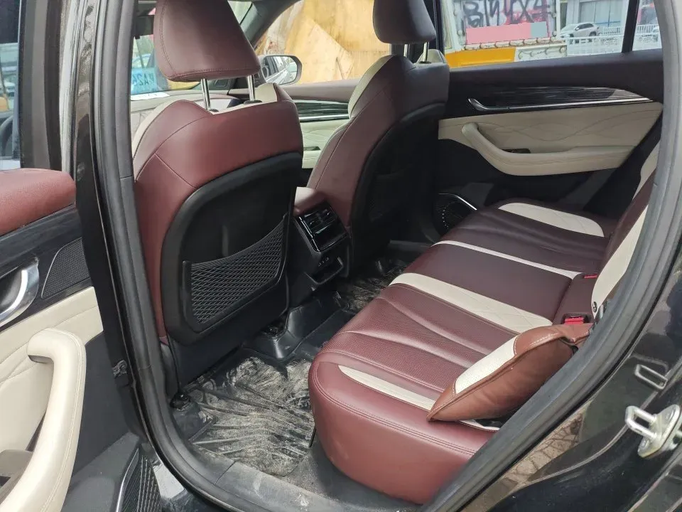 2021 Geely Monjaro 2.0T 218HP L4 7DCT,autocango,china used car exporter,china ev exporter,chinese used car exporter,chinese used ev exporter