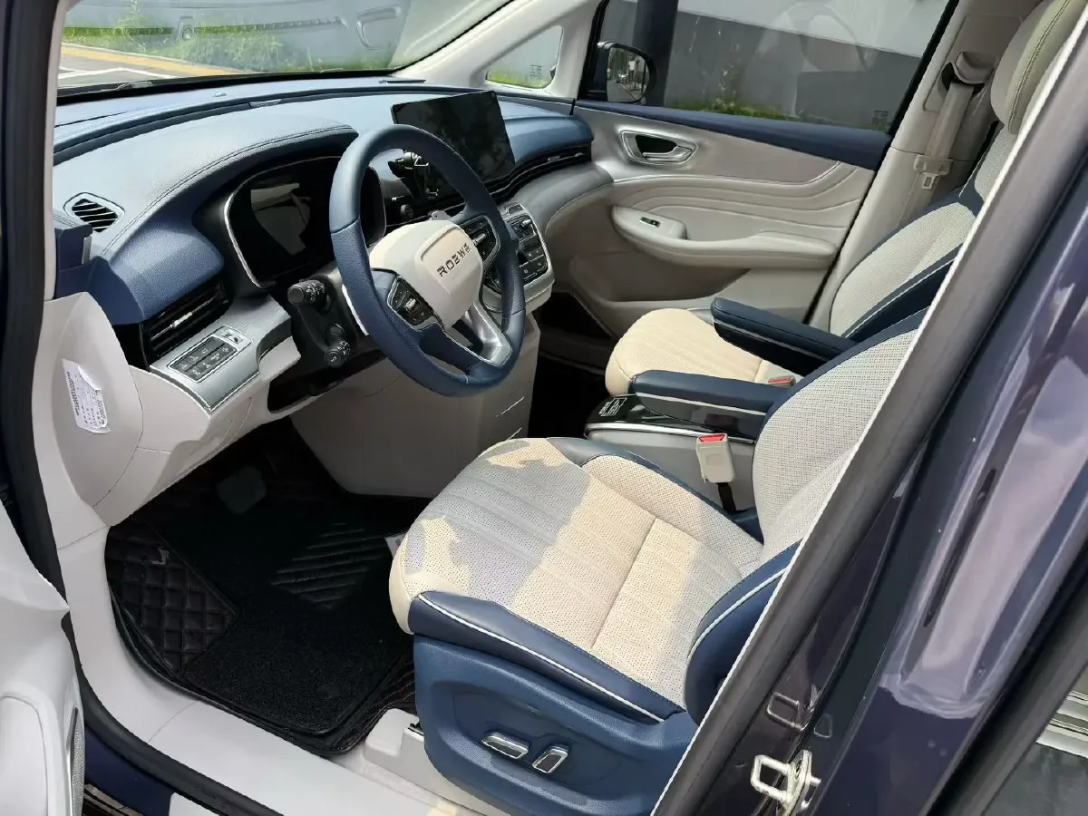 2022 Roewe iMAX8 2.0T 234HP L4 8AT,autocango,china used car exporter,china ev exporter,chinese used car exporter,chinese used ev exporter