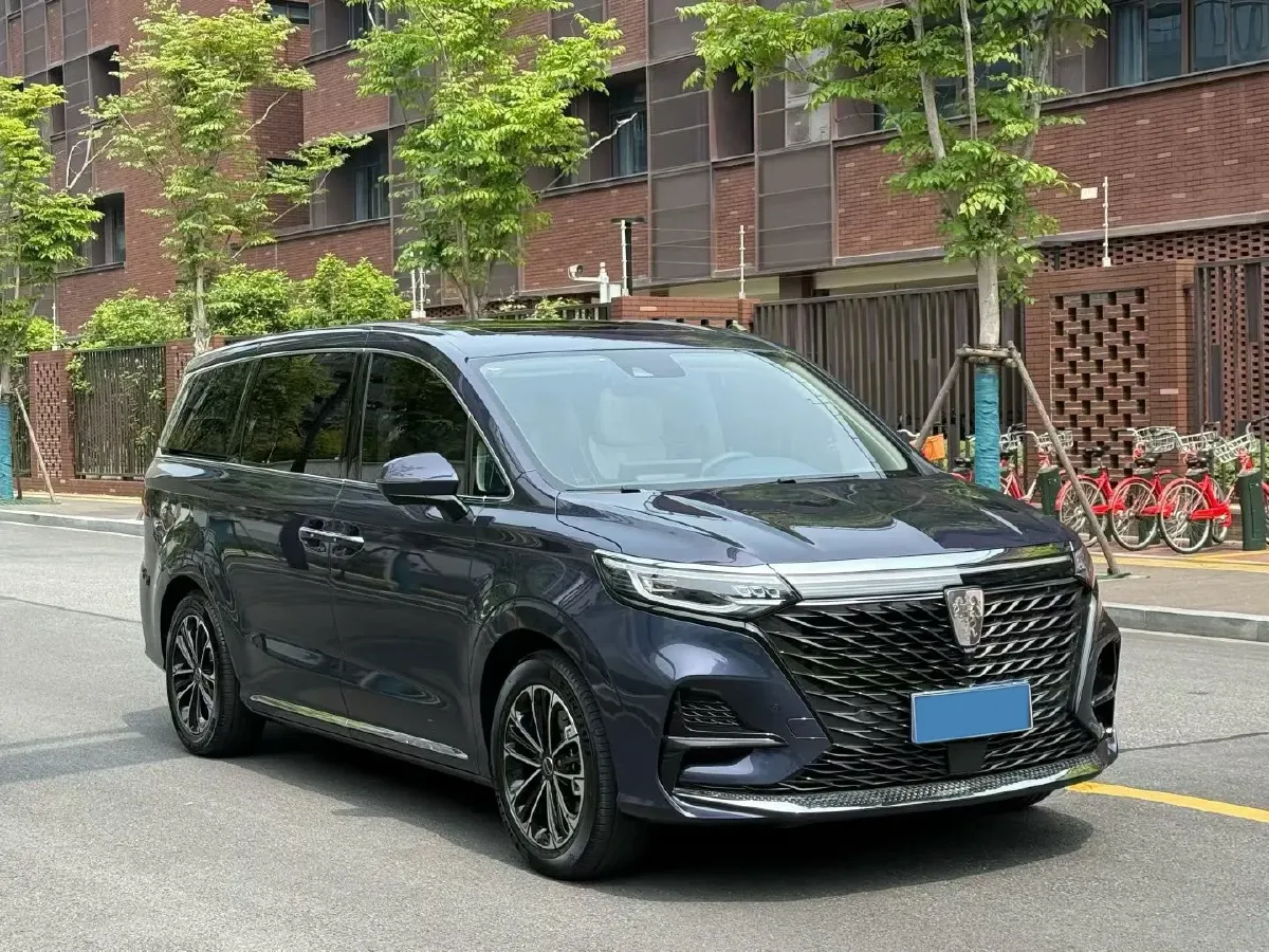 2022 Roewe iMAX8 2.0T 234HP L4 8AT,autocango,china used car exporter,china ev exporter,chinese used car exporter,chinese used ev exporter