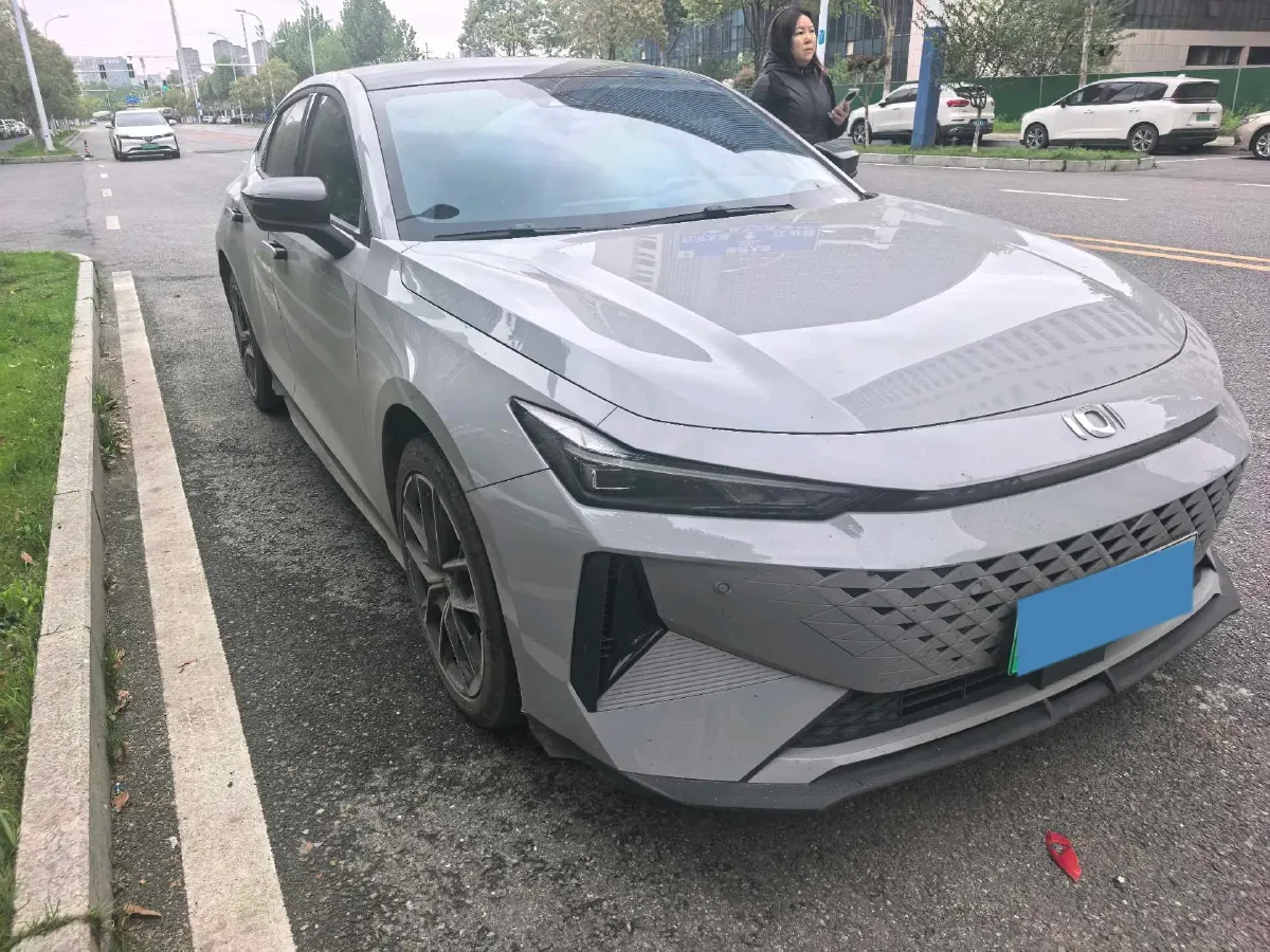 2023 ChangAn QiYuan A07 1.5L 95HP L4 REEV 28.4KWH,autocango,china used car exporter,china ev exporter,chinese used car exporter,chinese used ev exporter