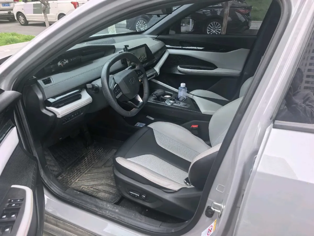 2023 ChangAn QiYuan A07 1.5L 95HP L4 REEV 28.4KWH,autocango,china used car exporter,china ev exporter,chinese used car exporter,chinese used ev exporter