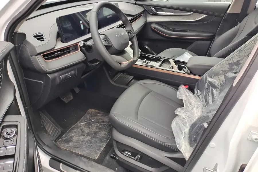 2022 DongFeng Forthing T5 1.5T 165HP L4 6AT,autocango,china used car exporter,china ev exporter,chinese used car exporter,chinese used ev exporter