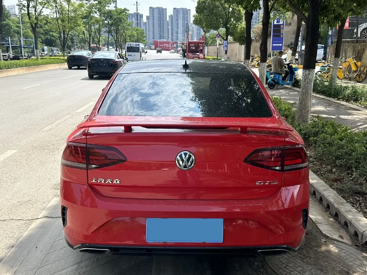 2017 Volkswagen Lamando 2.0T 220HP L4 7DCT,autocango,china used car exporter,china ev exporter,chinese used car exporter,chinese used ev exporter