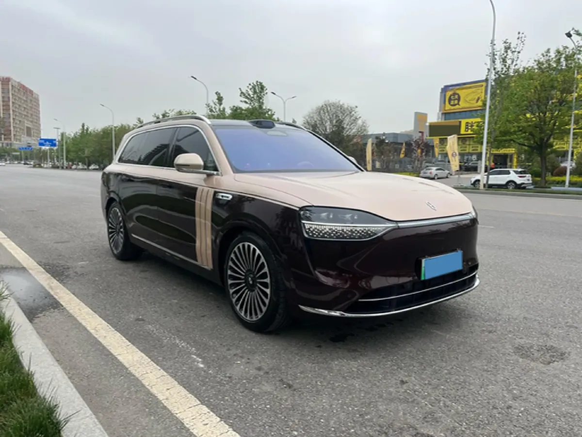 2025 AITO AITO M9 REEV 160HP REEV 52KWH,autocango,china used car exporter,china ev exporter,chinese used car exporter,chinese used ev exporter