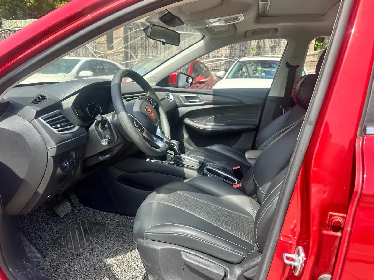 2019 Roewe i5 1.5L 120HP L4 CVT,autocango,china used car exporter,china ev exporter,chinese used car exporter,chinese used ev exporter