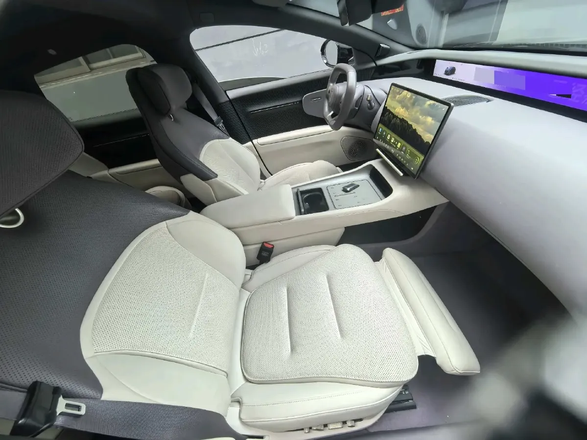 2025 Avatr 12 1.5T 156HP L4 REEV 39.05KWH,autocango,china used car exporter,china ev exporter,chinese used car exporter,chinese used ev exporter