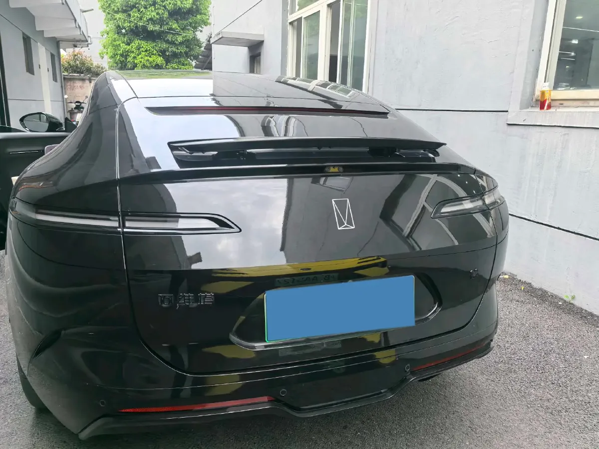 2025 Avatr 12 1.5T 156HP L4 REEV 39.05KWH,autocango,china used car exporter,china ev exporter,chinese used car exporter,chinese used ev exporter