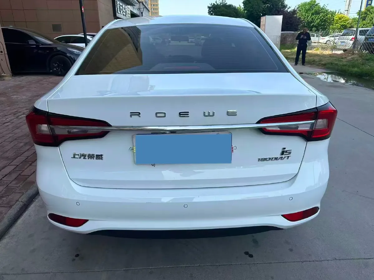 2020 Roewe i5 1.5L 120HP L4 CVT,autocango,china used car exporter,china ev exporter,chinese used car exporter,chinese used ev exporter