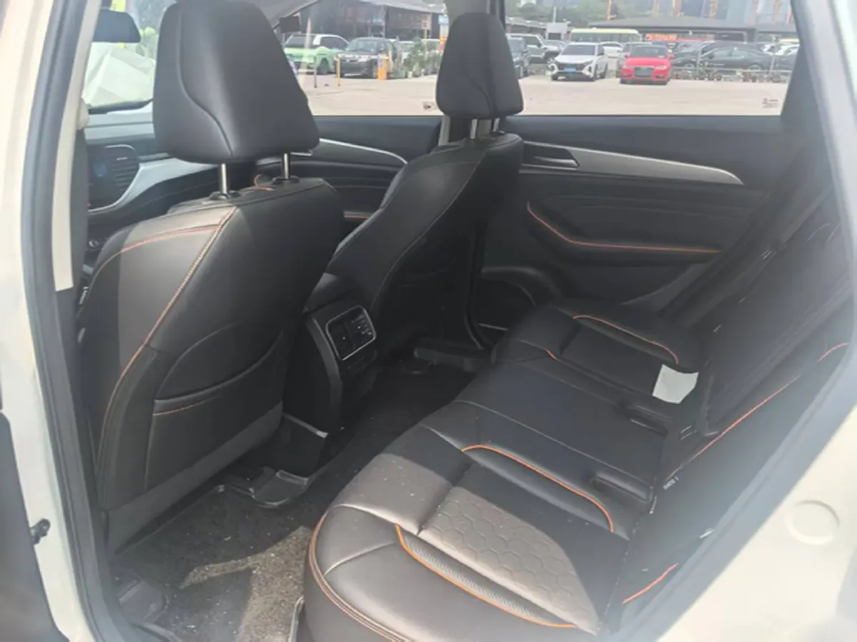 2020 Haval F7 1.5T 169HP L4 7DCT,autocango,china used car exporter,china ev exporter,chinese used car exporter,chinese used ev exporter