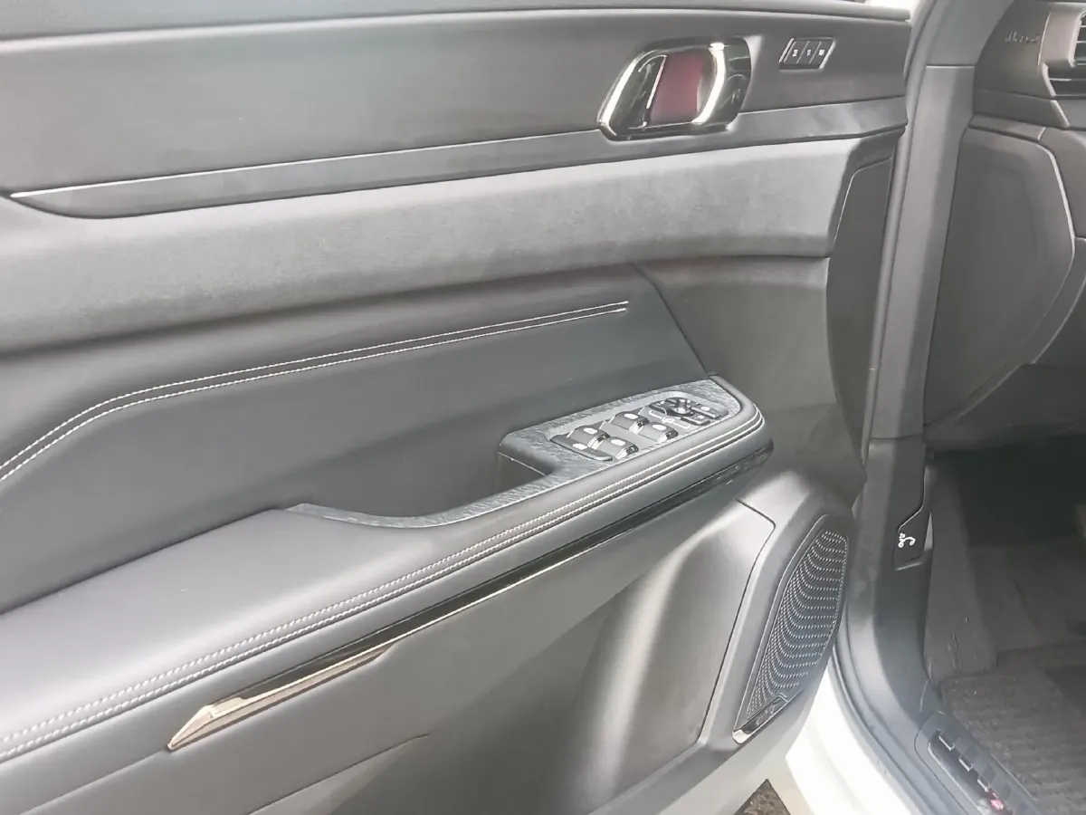 2021 LYNK&CO 01 2.0T 254HP L4 8AT,autocango,china used car exporter,china ev exporter,chinese used car exporter,chinese used ev exporter