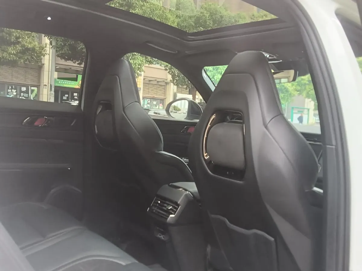 2021 LYNK&CO 01 2.0T 254HP L4 8AT,autocango,china used car exporter,china ev exporter,chinese used car exporter,chinese used ev exporter