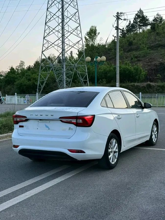 2019 Roewe i5 1.5L 120HP L4 CVT,autocango,china used car exporter,china ev exporter,chinese used car exporter,chinese used ev exporter